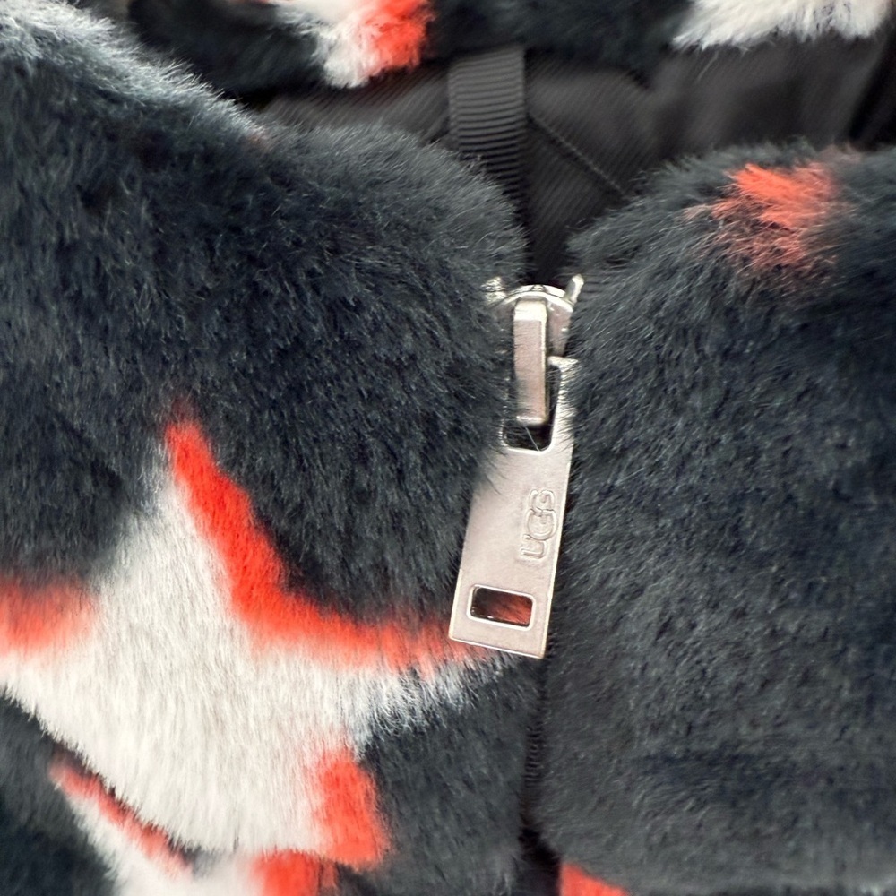 UGG Mandy Star Faux Fur Jacket Large - Picture 3 of 8